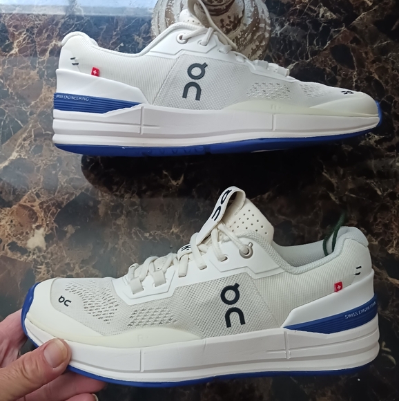 On Cloud Roger Pro Tennis/Athletic Shoes Size 9.5 for Women - Picture 1 of 14